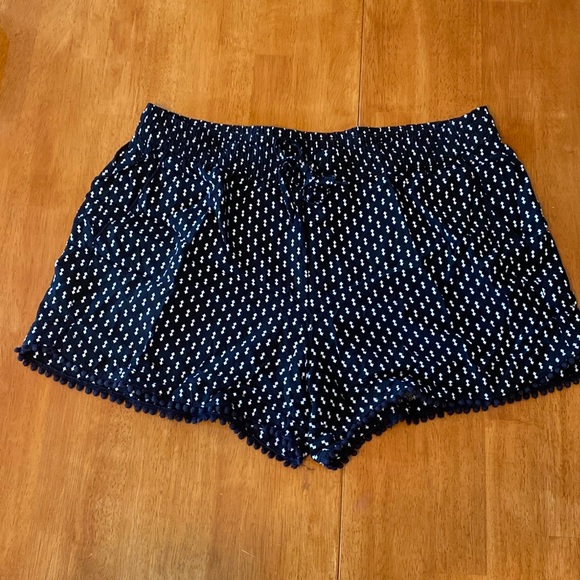 A.N.A Shorts - Picture 2 of 6